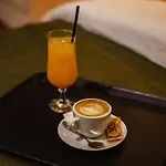 ホテル Oro