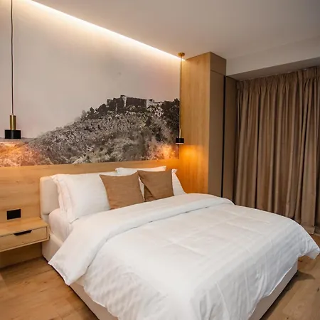 Oro 3* Szkodra