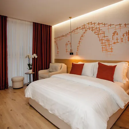 Hotel Oro 3*